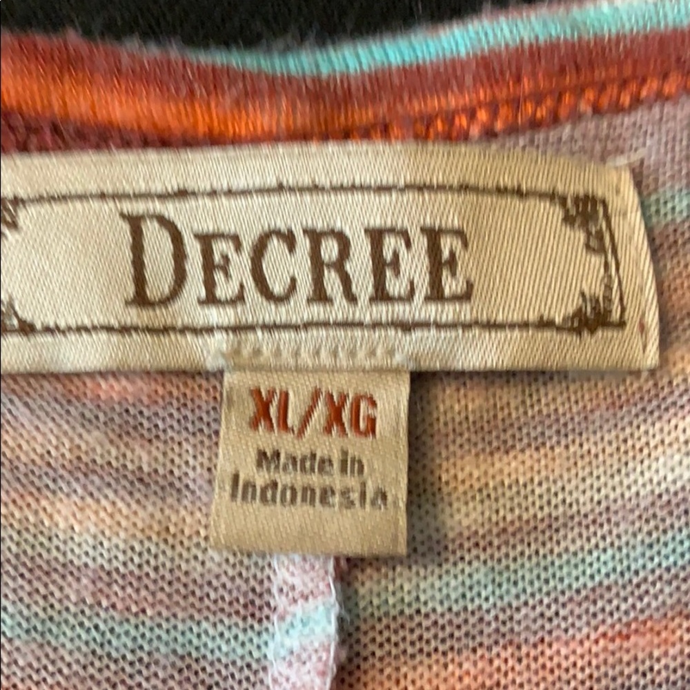 Ladies top - Picture 2 of 3